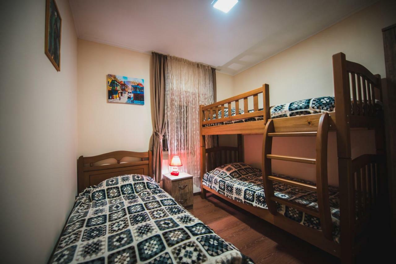 Cozy Apartment In Center Of Old Tbilisi Exterior photo